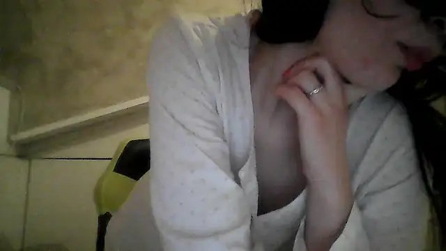 hotsexcouple00 online show from October 9, 2025, 7:12 pm