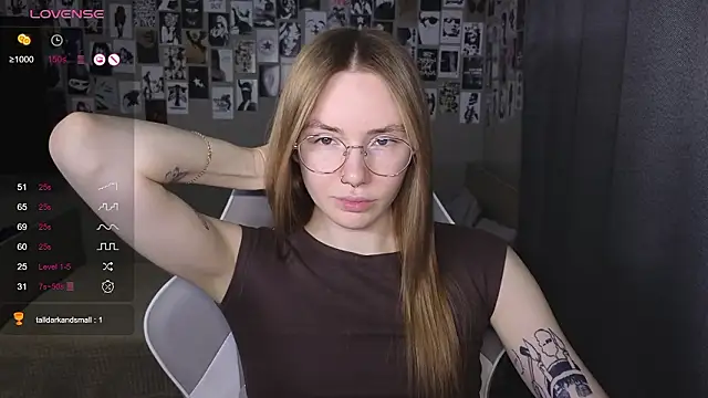 littlevildevil online show from March 14, 2026, 10:32 am