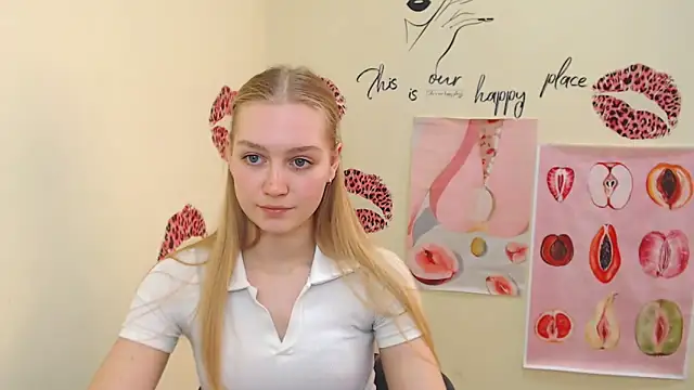 MademoiselleCl online show from February 27, 2025, 1:38 pm