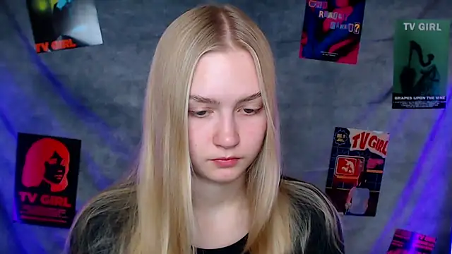 MademoiselleCl online show from October 23, 2025, 12:15 pm