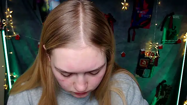 Snapshot of MademoiselleCl chatting on January 16, 2026, 1:04 pm MademoiselleCl online show from January 16, 2026, 1:04 pm