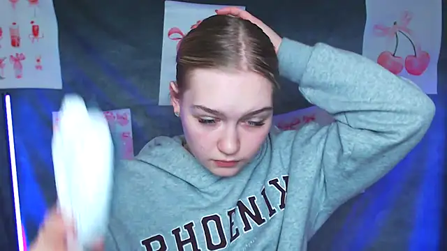 Snapshot of MademoiselleCl chatting on February 7, 2026, 7:23 am MademoiselleCl online show from February 7, 2026, 7:23 am