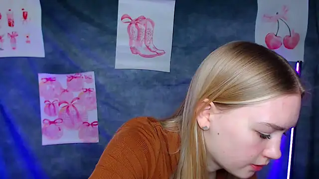 Snapshot of MademoiselleCl chatting on February 8, 2026, 1:03 pm MademoiselleCl online show from February 8, 2026, 1:03 pm