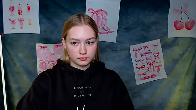 Snapshot of MademoiselleCl chatting on February 21, 2026, 6:14 am MademoiselleCl online show from February 21, 2026, 6:14 am