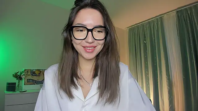 Oh My Dianee online show from December 16, 2024, 9:57 am