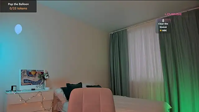 Oh My Dianee online show from January 4, 2025, 7:34 am