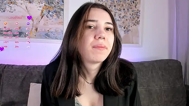 GillianDowdey online show from February 4, 2025, 1:45 am