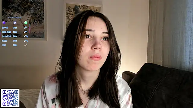 GillianDowdey online show from March 15, 2025, 1:19 am