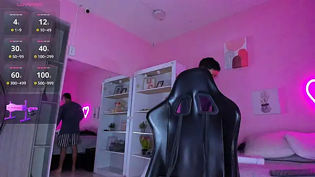 Ian Castillo  online show from September 11, 2025, 11:21 am