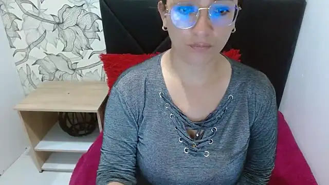 sarax ximena online show from December 23, 2025, 5:38 am