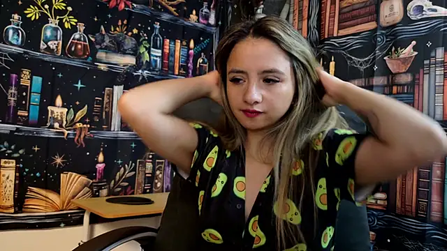 julietta   jackson online show from December 26, 2024, 7:05 pm