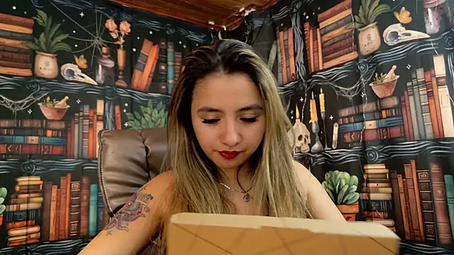 julietta   jackson online show from January 17, 2025, 8:11 pm