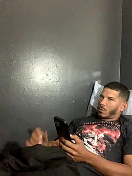 Snapshot of Chico_Bellaco chatting on October 11, 2025, 12:58 pm Chico Bellaco online show from October 11, 2025, 12:58 pm