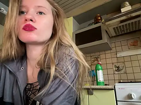 saint cat25 online show from January 15, 2025, 10:38 am