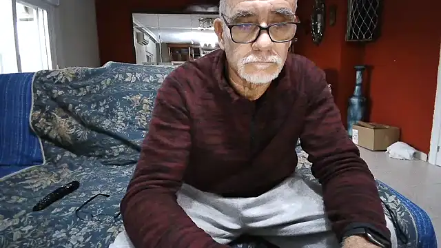 maduroguapo online show from January 13, 2025, 5:12 pm