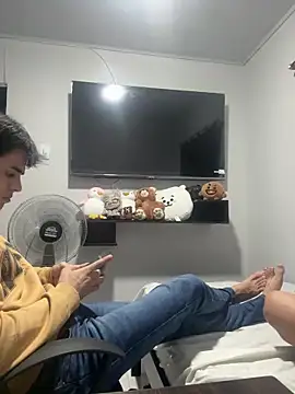 Alex and Fabian online show from December 21, 2025, 4:52 am