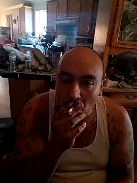 wilsons12 online show from November 28, 2025, 8:11 pm