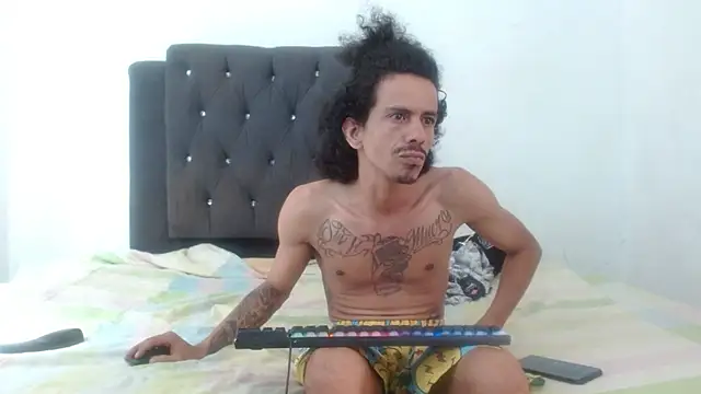 damian bottom bigcock online show from February 11, 2025, 3:18 pm