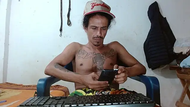 damian bottom bigcock online show from May 20, 2026, 3:40 pm