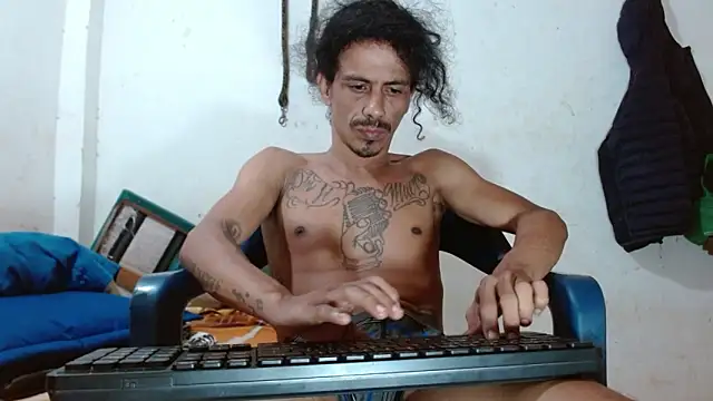 damian bottom bigcock online show from May 23, 2026, 5:28 pm