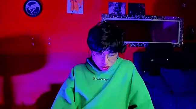 Snapshot of AnggelONfiree chatting on February 14, 2025, 5:30 am AnggelONfiree online show from February 14, 2025, 5:30 am