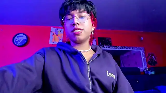 Snapshot of AnggelONfiree chatting on February 23, 2025, 12:16 pm AnggelONfiree online show from February 23, 2025, 12:16 pm