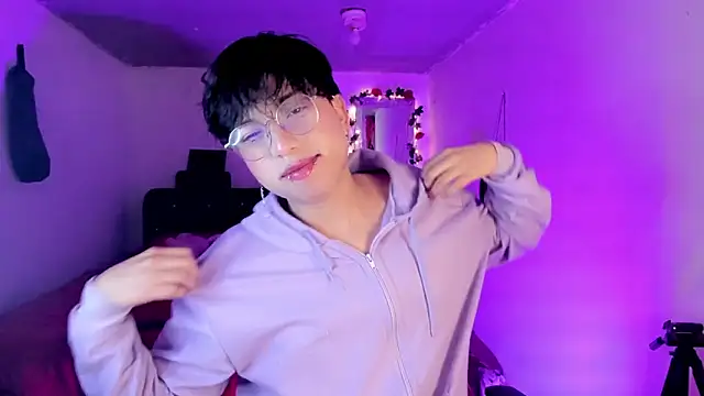 AnggelONfiree online show from January 19, 2026, 3:21 am