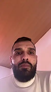 sisi1992 online show from March 6, 2025, 9:47 am