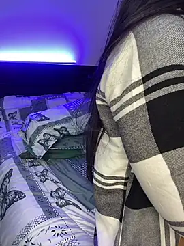 Isa bel online show from December 10, 2024, 4:34 am