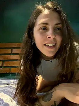 isadelasestrellas online show from December 5, 2025, 9:00 pm