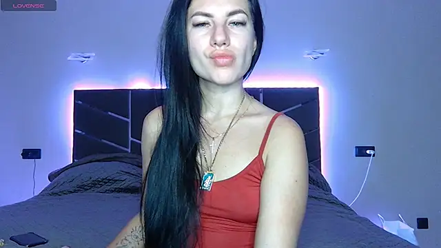 NessyStar online show from December 8, 2024, 5:11 pm