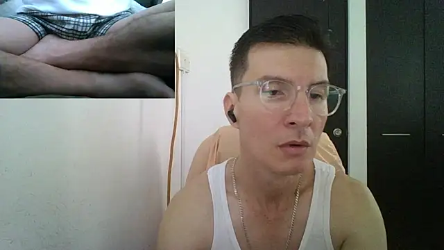 fieryloves online show from December 22, 2024, 2:06 pm