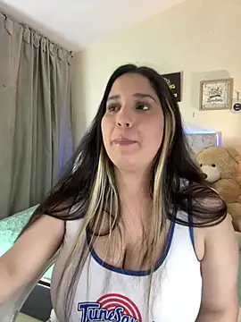 valentina jonnes1 online show from December 12, 2024, 3:10 am