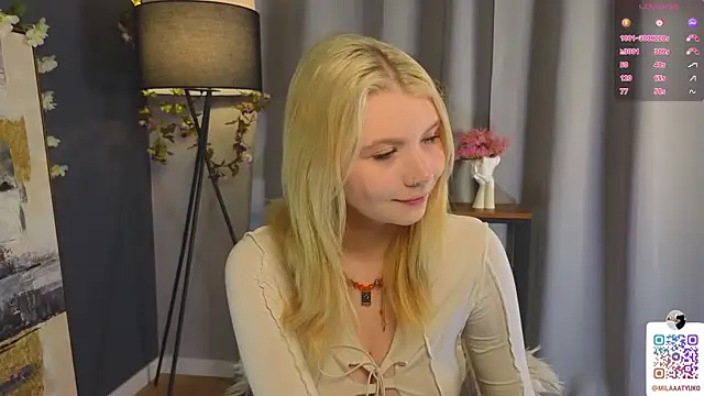 Snapshot of DaisyElmers chatting on February 8, 2025, 2:26 am DaisyElmers online show from February 8, 2025, 2:26 am