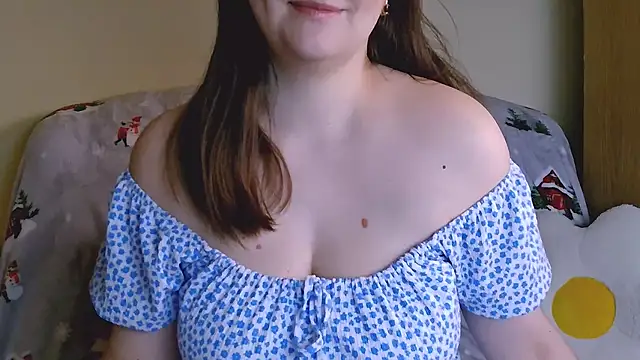 ChubbyMaia online show from January 2, 2025, 12:46 pm