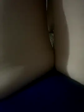 maria22A online show from September 18, 2025, 5:42 am