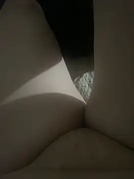 maria22A online show from September 21, 2025, 5:42 am