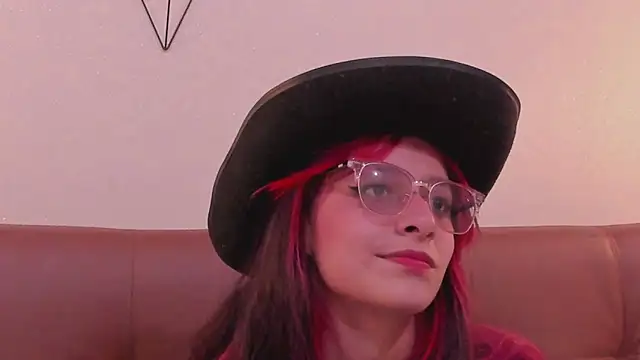 RedMeloddy online show from March 21, 2025, 10:28 pm