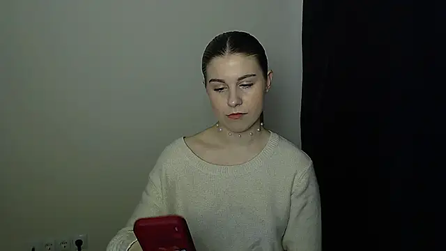 Snapshot of Sweet_Doll_Luna chatting on January 10, 2025, 12:15 pm Sweet Doll Luna online show from January 10, 2025, 12:15 pm