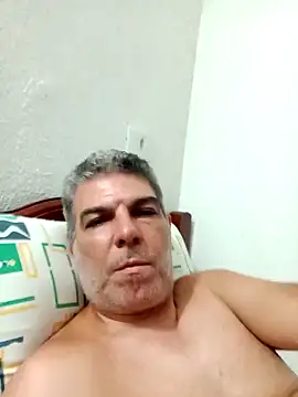 Snapshot of pgrosso chatting on February 28, 2025, 9:01 pm pgrosso online show from February 28, 2025, 9:01 pm