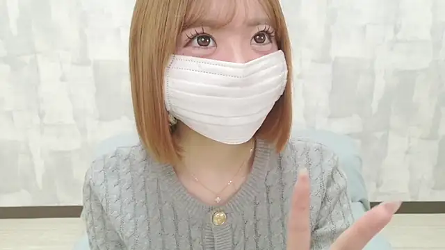 LOVE MOMO LOVE online show from April 21, 2026, 11:38 am