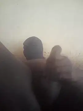 Snapshot of Mzansiboy4 chatting on September 23, 2025, 5:32 am Mzansiboy4 online show from September 23, 2025, 5:32 am