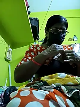 Snapshot of Tamil_yamuna_hindi chatting on December 18, 2024, 5:26 am Tamil yamuna hindi online show from December 18, 2024, 5:26 am