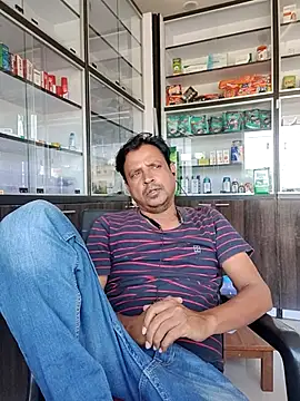 Raj1043 online show from November 8, 2025, 6:24 am