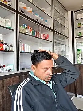 Raj1043 online show from December 4, 2025, 5:28 am