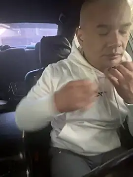 EatMyCake831 online show from January 6, 2025, 5:49 pm