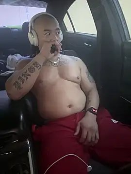 EatMyCake831 online show from January 16, 2025, 7:20 pm