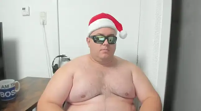 Snapshot of BigromeoXX chatting on December 24, 2024, 7:22 pm BigromeoXX online show from December 24, 2024, 7:22 pm