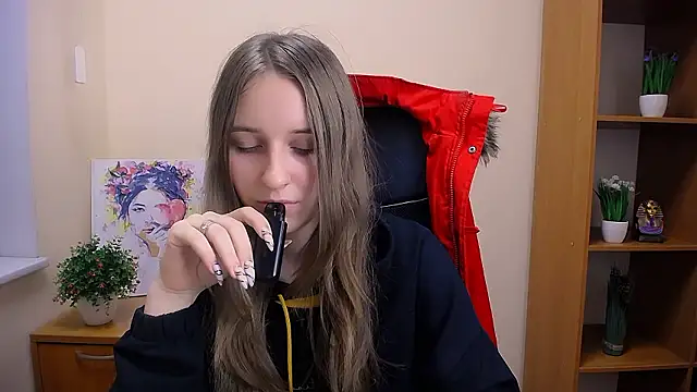 Snapshot of _Nicole_new chatting on December 3, 2024, 9:33 am  Nicole new online show from December 3, 2024, 9:33 am