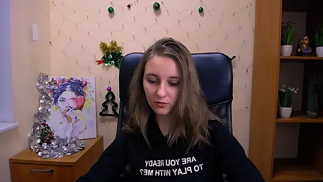 Snapshot of _Nicole_new chatting on December 17, 2024, 4:00 pm  Nicole new online show from December 17, 2024, 4:00 pm